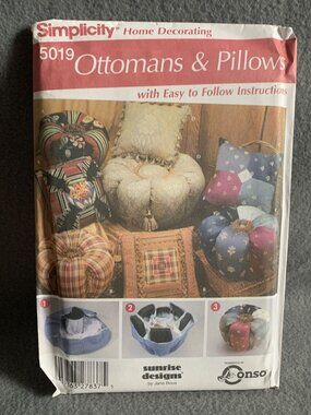 Simplicity Decorative Pillows & Ottomans Sewing Pattern 5019 - Uncut